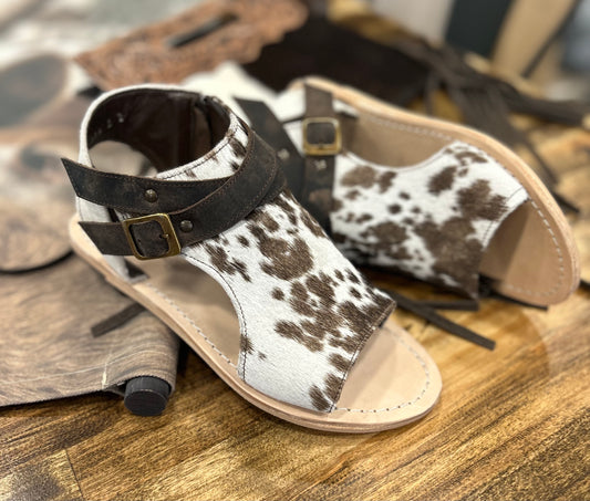 AMBER SANDALS || chocolate hide